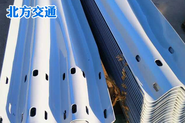 黑龙江高速护栏板生产厂家